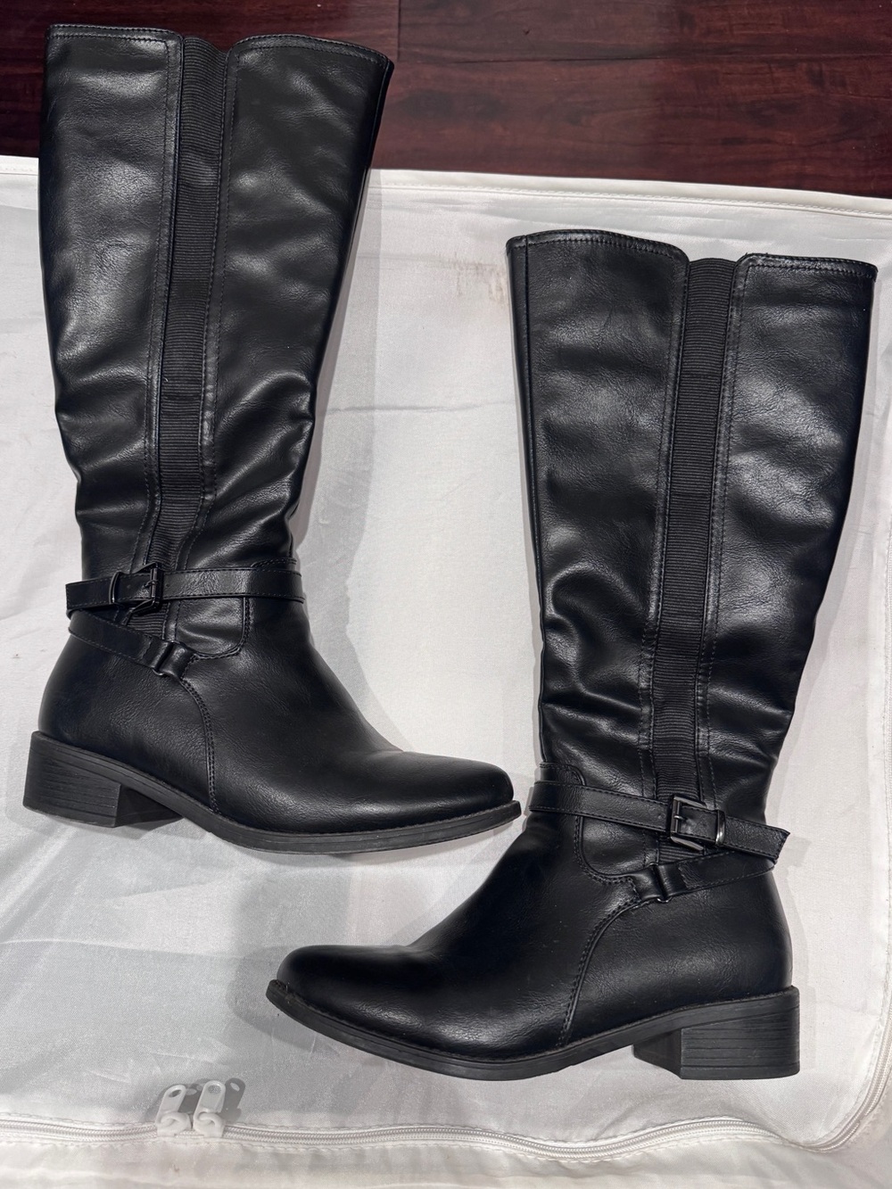 TOP Moda Black Knee-High Buckle Riding Boots